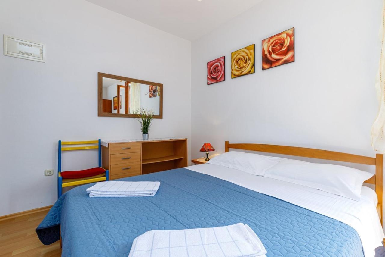 Apartments Pernar Пореч Экстерьер фото