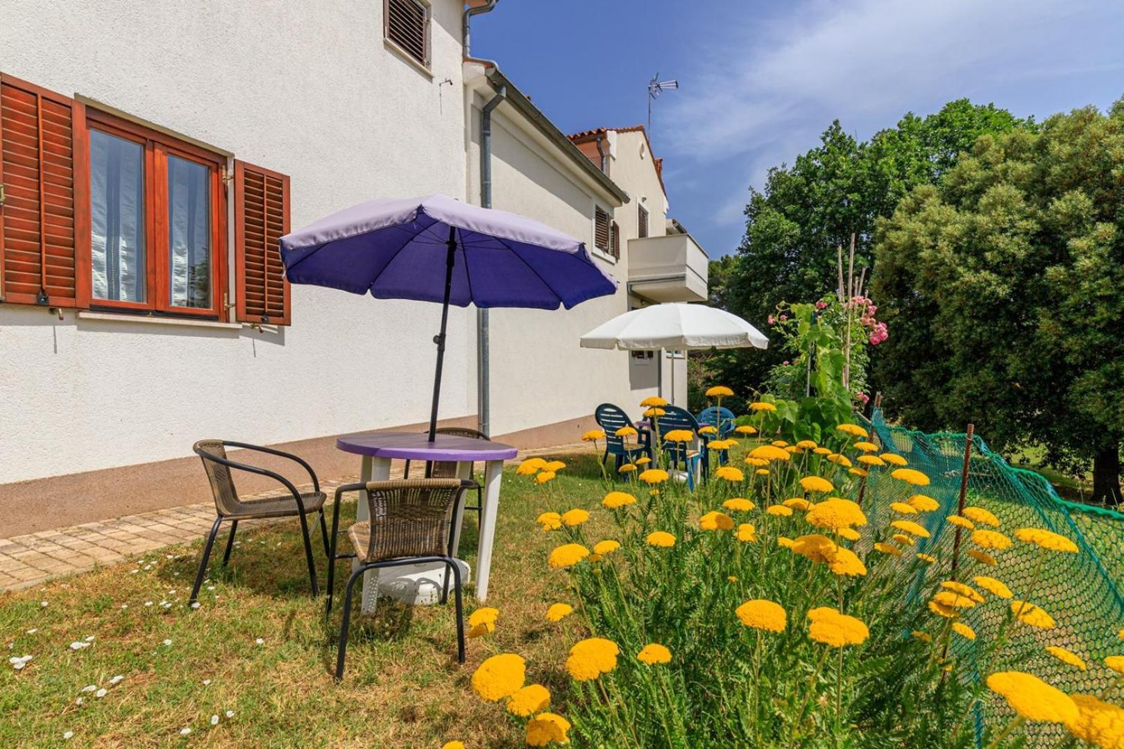 Apartments Pernar Пореч Экстерьер фото
