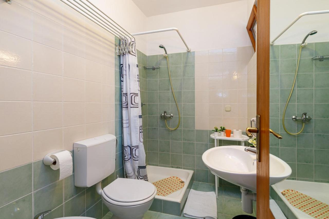 Apartments Pernar Пореч Экстерьер фото