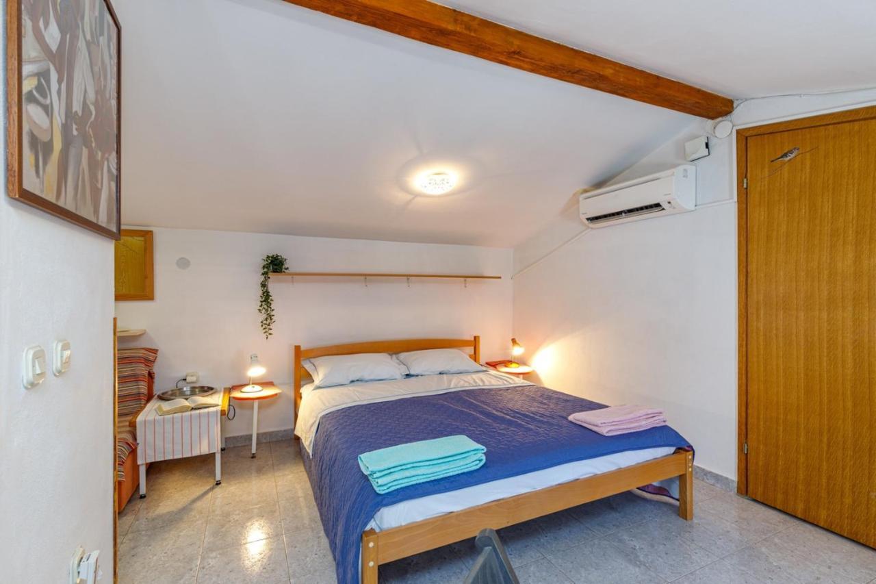 Apartments Pernar Пореч Экстерьер фото